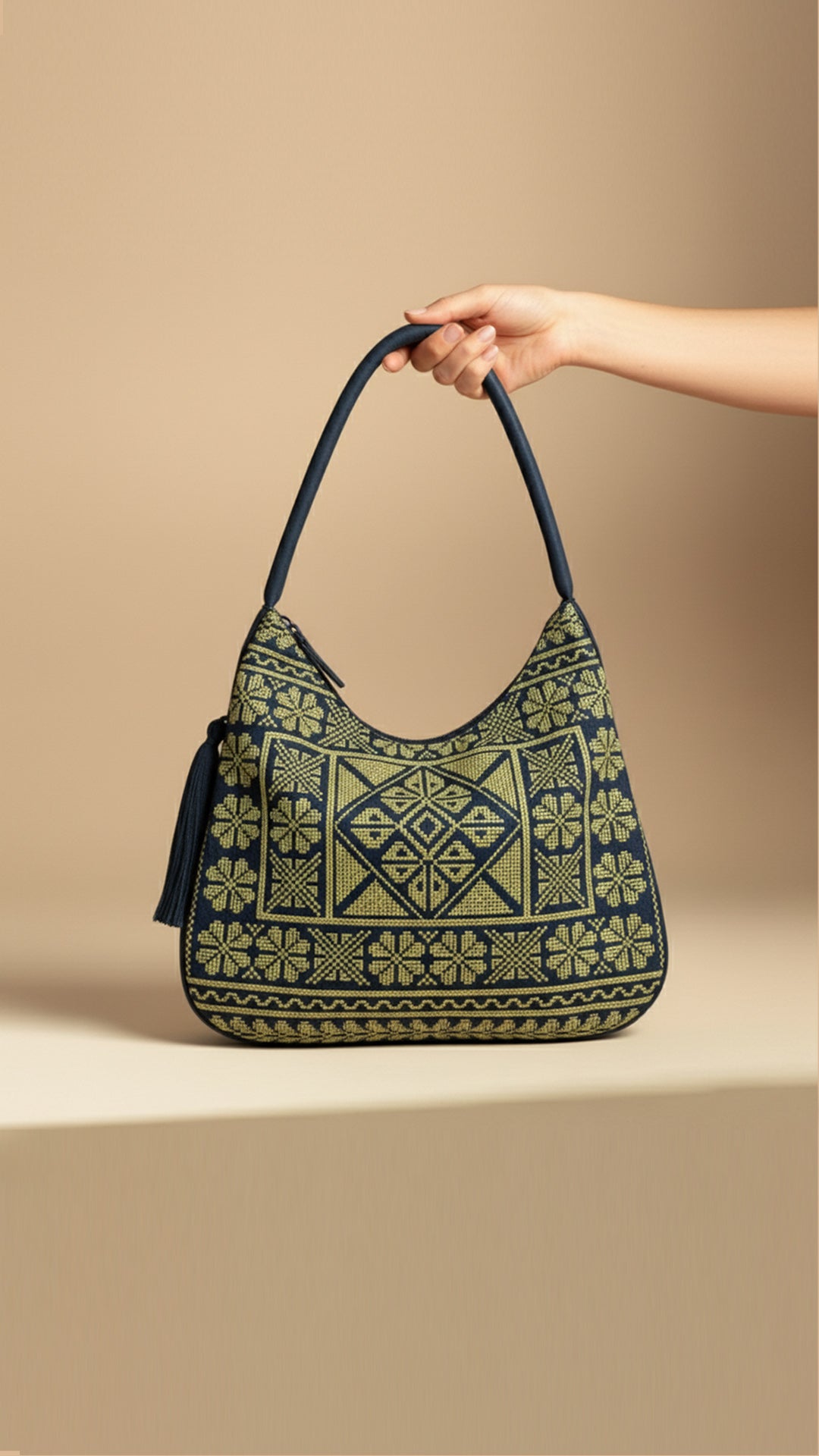 The Lime Bloom Hobo