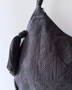 Noir Thread Hobo