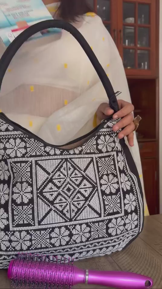 Ivory Thread Hobo